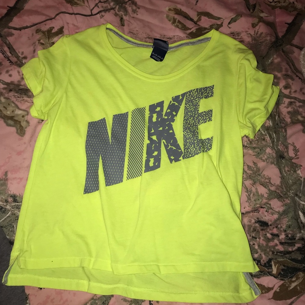 Nike T Shirt